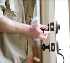 Golden Locksmith Services Verona, PA 412-386-9019 Golden Locksmith Services Verona, PA 412-386-9019 - 6-Lock-Change